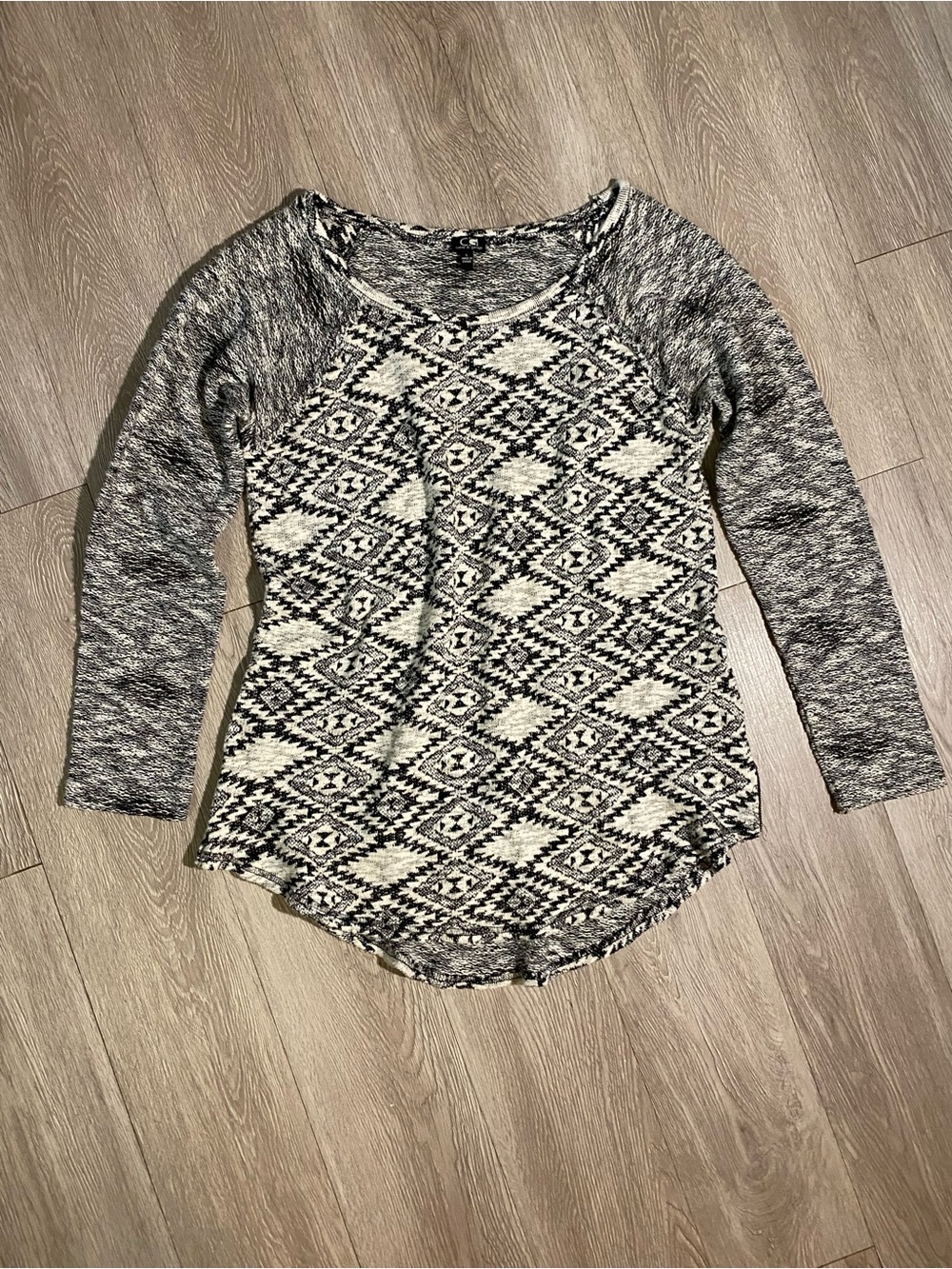 💜 Cable & Gauge Black and White Brocade Sweater Size Large